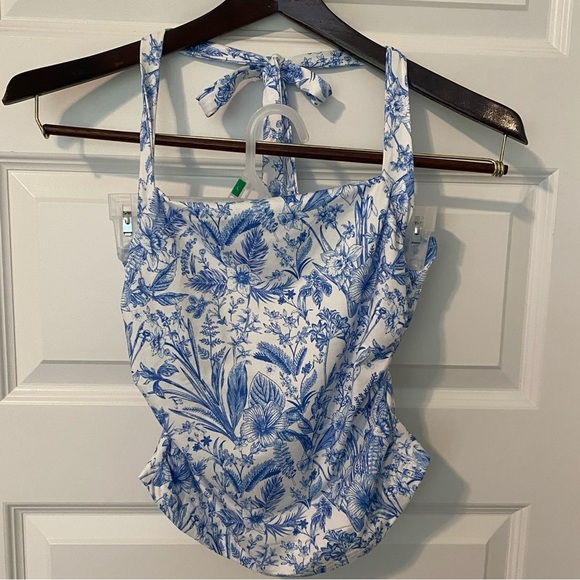 SHEIN Tops - NEW Floral Blue and White Halter Top Size Small S